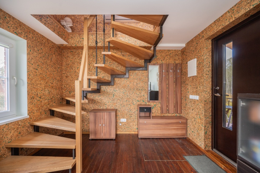 Parduodamas namas Miško g., Rastinėnų k., Vilniaus r. sav., 52.5 m2 ploto, 2 aukštai 9