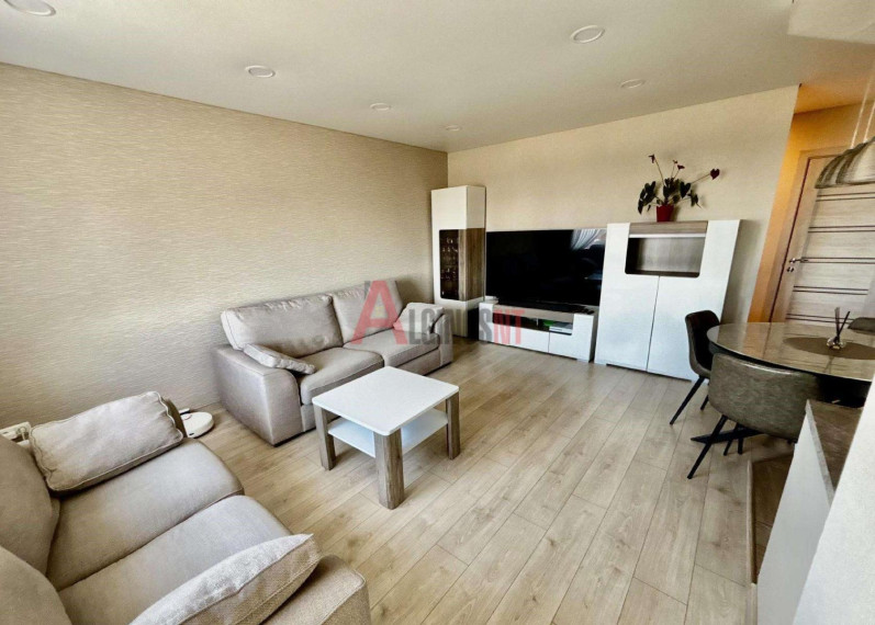 Parduodamas butas Baltijos pr., Baltijos, Klaipėdos m., Klaipėdos m. sav., 70 m² ploto 3 kambariai 6