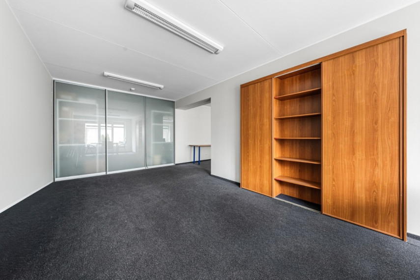 Parduodamos administracinės patalpos Vilniaus m. sav., Vilniaus m., Pašilaičiai, Laisvės pr. 117, 81.97 m2 ploto 16