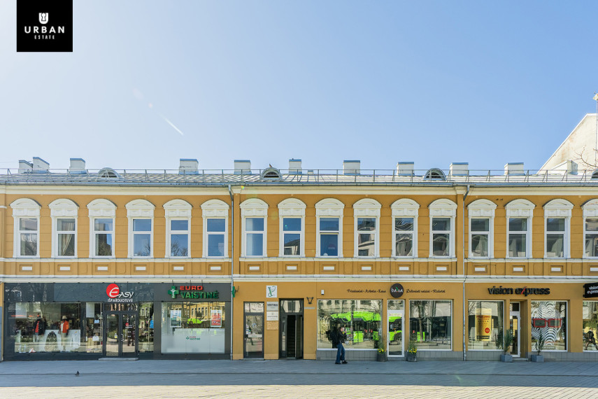 Parduodamos patalpos Laisvės al., Senamiestyje, Kaune, 49.8 kv.m ploto 1