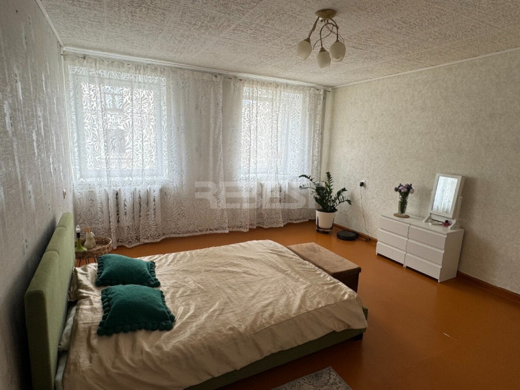Nuomojamas butas P. Višinskio g., Centras, Šiaulių m., Šiaulių m. sav., 75 m2 ploto, 3 kambariai 3