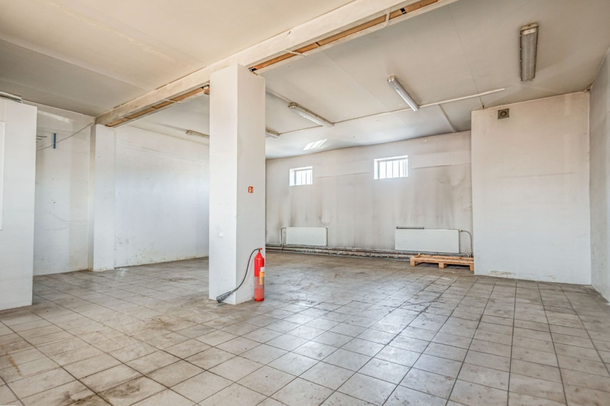 Parduodamos paslaugų, prekybos patalpos Svajonės g., Klaipėdos m., Klaipėdos m. sav., 279.63 m2 ploto 2