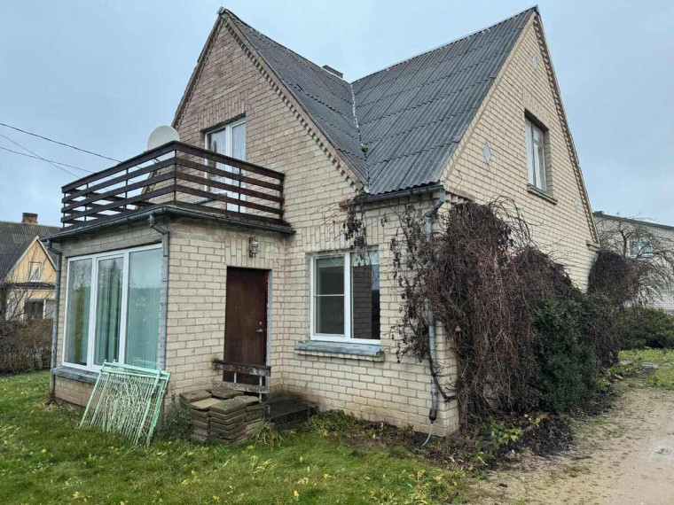 Parduodamas namas Donelaičio g., Kuršėnų m., Šiaulių r. sav., 70 m2 ploto, 2 aukštai 1