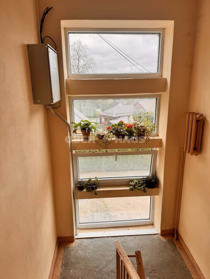 Parduodamas butas Bažnyčios g., Viekšnių m., Mažeikių r. sav., 28 m2 ploto, 2 kambariai 8
