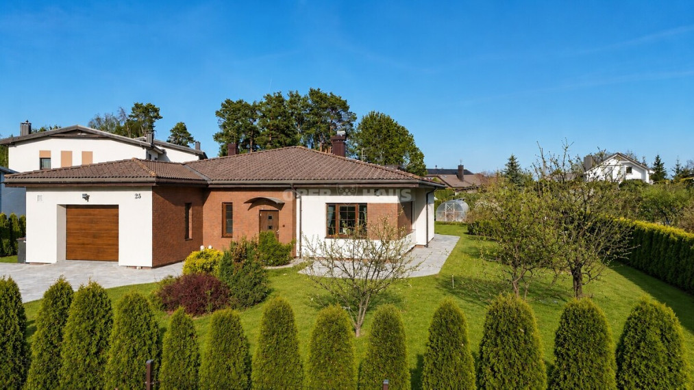 Parduodamas namas Riešutų g., Avižienių mstl., Vilniaus r. sav., 188 m2 ploto, 1 aukštai 5