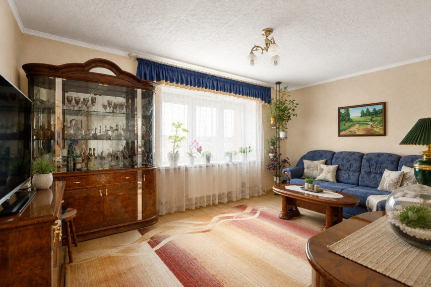 Parduodamas butas Naftininkų g., Mažeikių m., Mažeikių r. sav., 67.04 m2 ploto, 3 kambariai 2