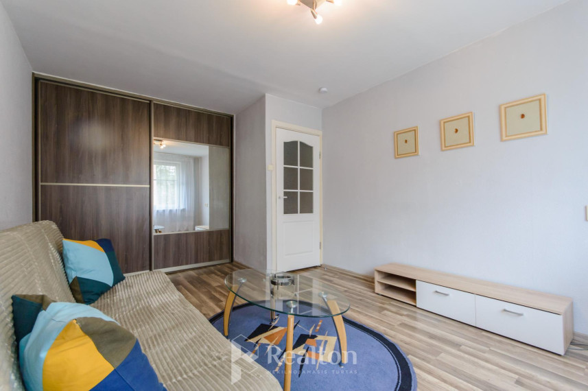 Nuomojamas butas Šiltnamių g., Lazdynai, Vilniaus m., Vilniaus m. sav., 28.00 m² ploto 1 kambarys 3
