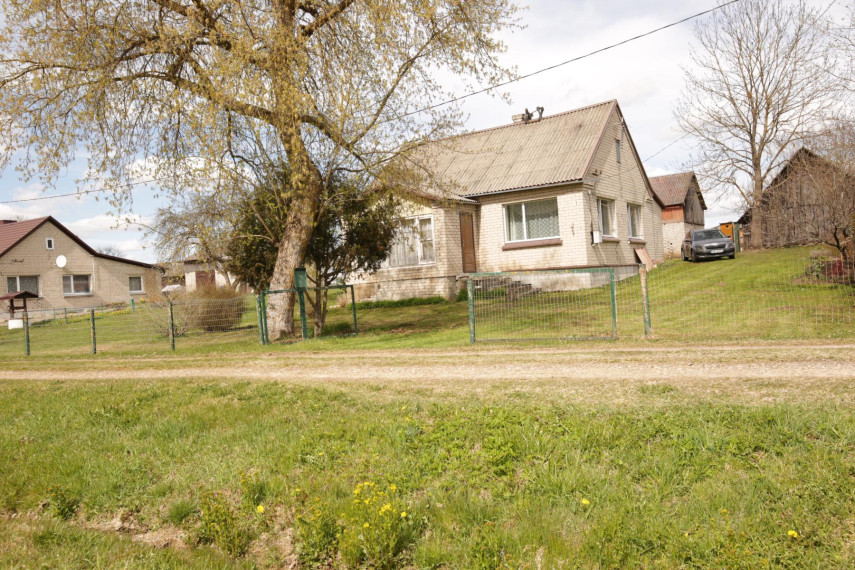 Parduodamas namas Liepų g., Juodiškių k., Širvintų r. sav., 65.84 m² ploto 4 kambariai 1