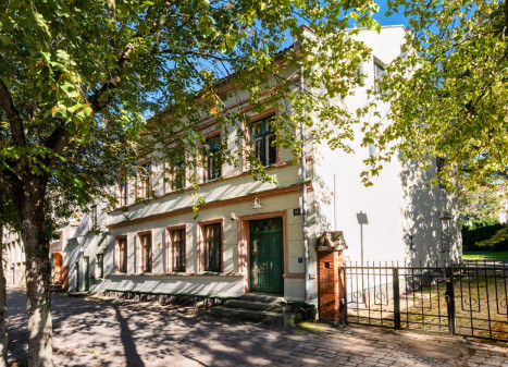 Parduodamas namas Puodžių g., Centras, Klaipėdos m., Klaipėdos m. sav., 358.29 m² ploto 14 kambarių Parduodamas namas Puodžių g., Centras, Klaipėdos m., Klaipėdos m. sav., 358.29 m² ploto 14 kambarių