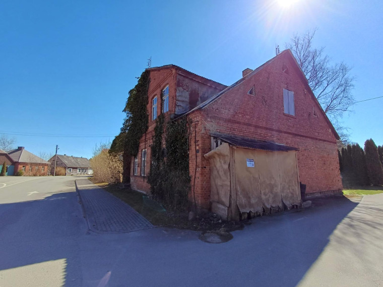 Parduodamas namas Sedos g., Ylakių mstl., Skuodo r. sav., 236.25 m² ploto 8 kambariai 2