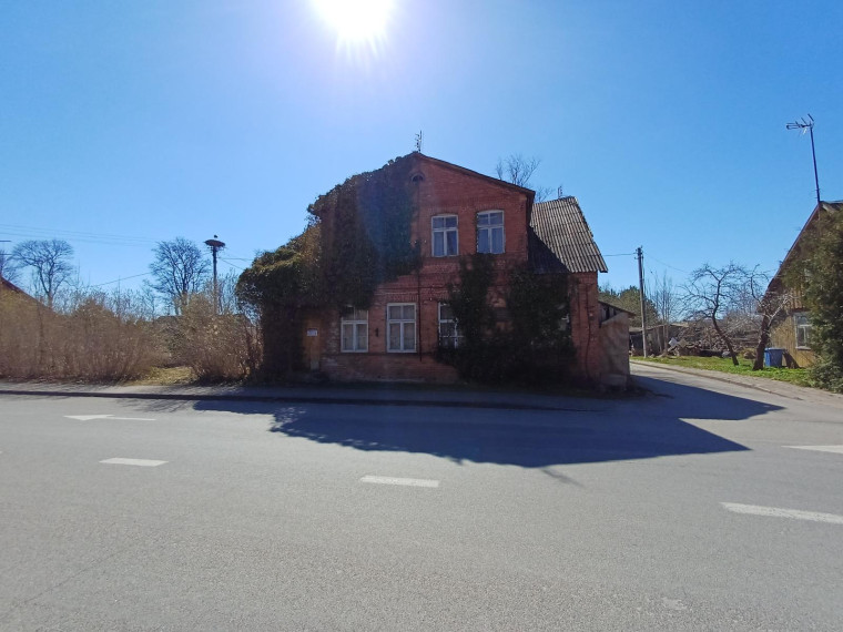 Parduodamas namas Sedos g., Ylakių mstl., Skuodo r. sav., 236.25 m² ploto 8 kambariai 16