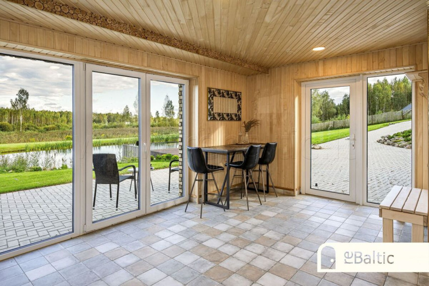 Parduodamas namas Varniškių k., Vilniaus r. sav., 230.52 m2 ploto, 1 aukštai 32