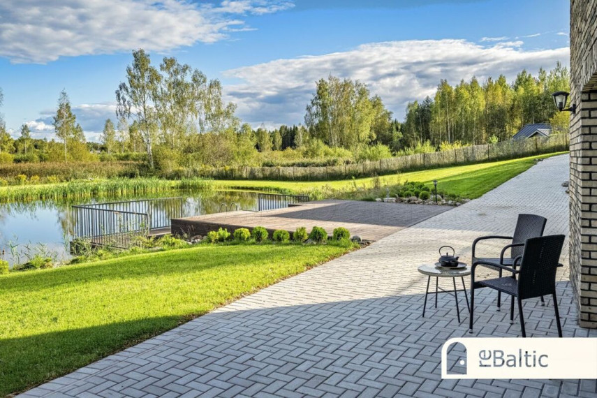 Parduodamas namas Varniškių k., Vilniaus r. sav., 230.52 m2 ploto, 1 aukštai 33