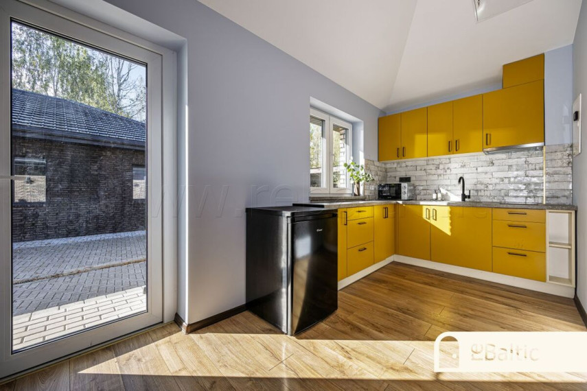 Parduodamas namas Varniškių k., Vilniaus r. sav., 230.52 m2 ploto, 1 aukštai 38