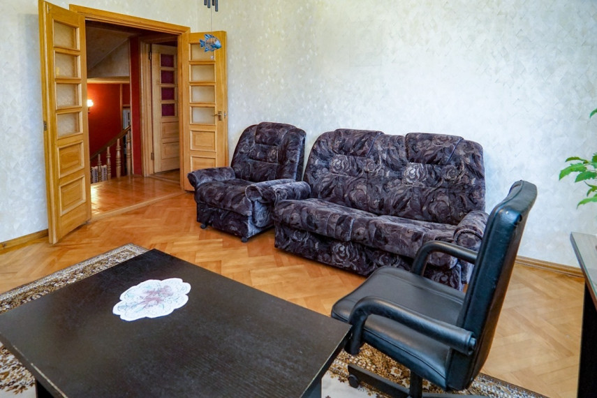Parduodamas namas Žilvičių g., Panevėžio m., Panevėžio m. sav., 358.41 m2 ploto, 2 aukštai 18
