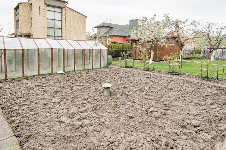 Parduodamas namas Žilvičių g., Panevėžio m., Panevėžio m. sav., 358.41 m2 ploto, 2 aukštai 38