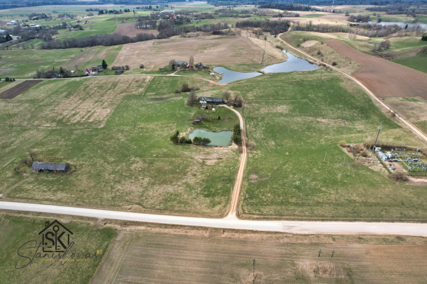 PARDUODAMA SODYBA SU 4.39 HA  ŽEMĖS RIETAVO SAV., TVERUOSE, ŽARĖNŲ G. 12 26