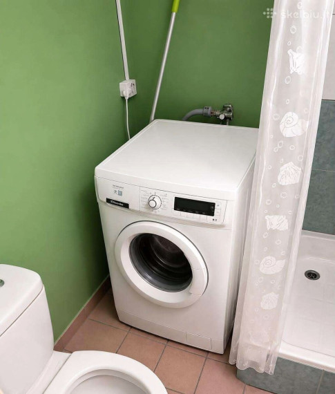 Parduodamas butas Klaipėdos apskritis, Klaipėda, Vėtrungės, Taikos pr., 12 m2 ploto, 1 kambariai 3