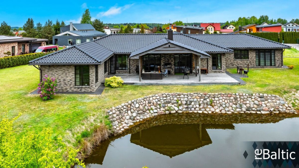 Parduodamas namas Ateities g., Bendorių k., Vilniaus r. sav., 440 m2 ploto, 1 aukštai 22