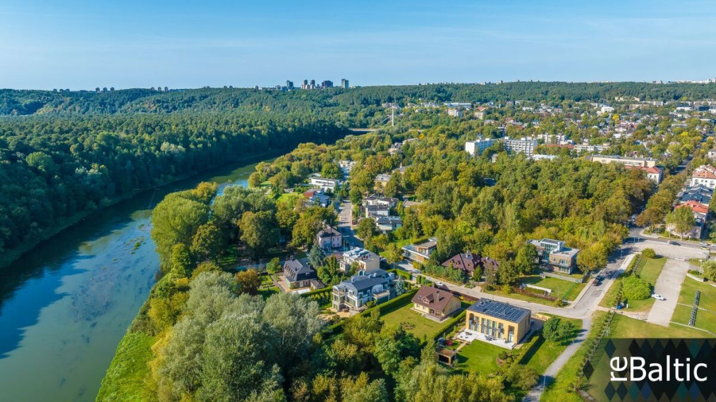 Parduodamas namas Birutės g., Vilniaus m., Vilniaus m. sav., 265 m2 ploto, 3 aukštai 39