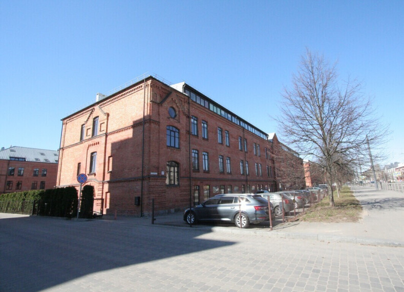 Parduodamas tvarkingas 1 kambario butas su parkavimo vieta Žemuosiuose Šančiuose, a. Juozapavičiaus pr. 27, Kaune 21