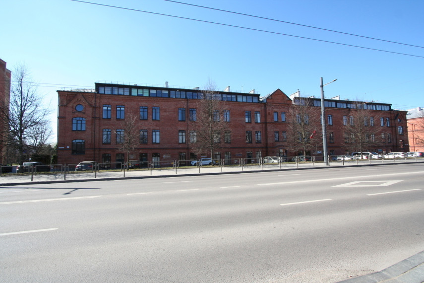 Parduodamas tvarkingas 1 kambario butas su parkavimo vieta Žemuosiuose Šančiuose, a. Juozapavičiaus pr. 27, Kaune 24