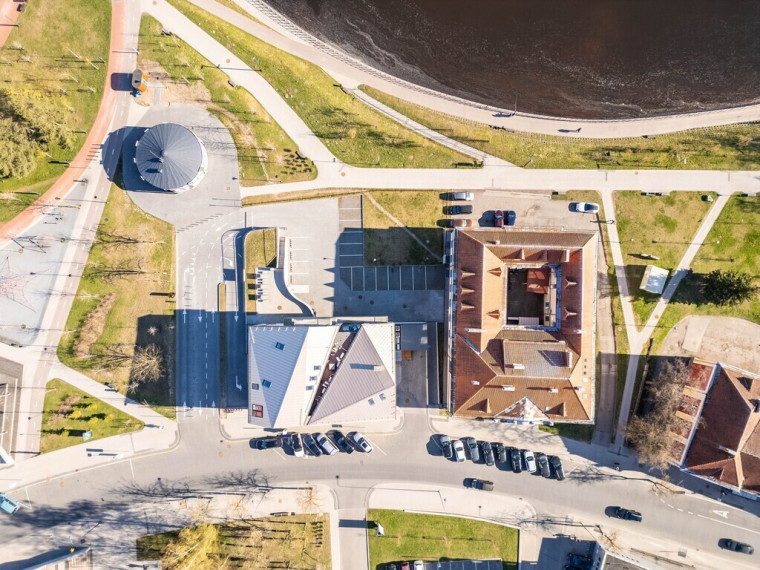 PARDUODAMAS 47,38 KV. M. DVIEJŲ KAMBARIŲ BUTAS ELEKTROS G. 9A – NAUJOS STATYBOS MODERNIAME, ŠIUOLAIKIŠKAME PASTATE, KURIS DARNIAI PAPILDO IR HARMONINGAI ĮSILIEJA Į PANEVĖŽIO SENAMIESČIO APLINKĄ 6