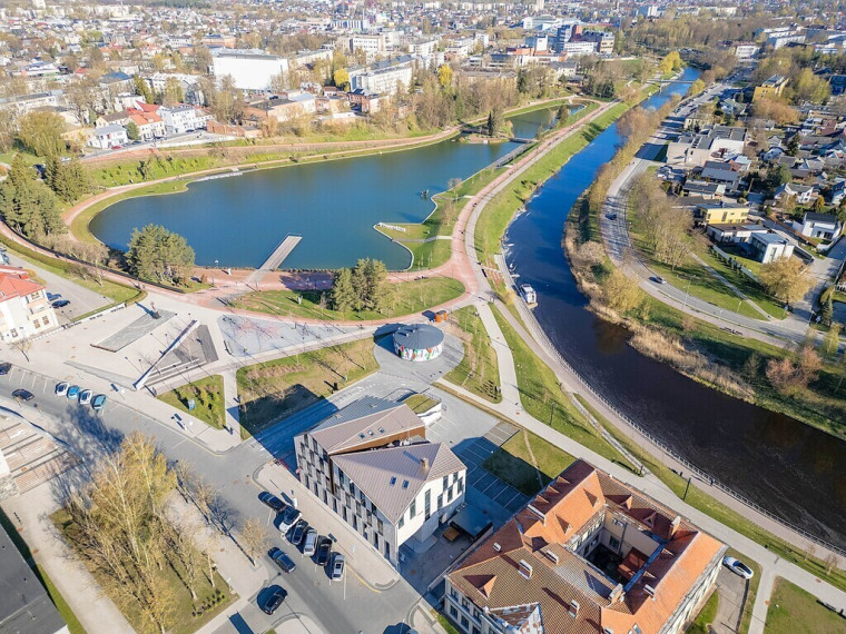 PARDUODAMAS 47,38 KV. M. DVIEJŲ KAMBARIŲ BUTAS ELEKTROS G. 9A – NAUJOS STATYBOS MODERNIAME, ŠIUOLAIKIŠKAME PASTATE, KURIS DARNIAI PAPILDO IR HARMONINGAI ĮSILIEJA Į PANEVĖŽIO SENAMIESČIO APLINKĄ 36