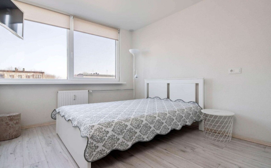 Parduodamas butas Klaipėdos apskritis, Klaipėda, Vėtrungės, Taikos pr., 20 m2 ploto, 1 kambariai 3