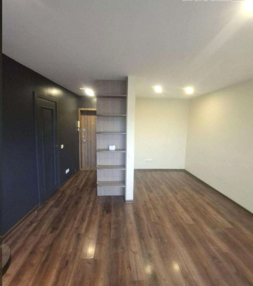 Parduodamas butas Klaipėdos apskritis, Klaipėda, Vėtrungės, Paryžiaus Komunos g., 21 m2 ploto, 1 kambariai 5