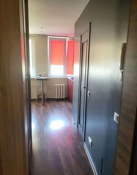 Parduodamas butas Klaipėdos apskritis, Klaipėda, Vėtrungės, Paryžiaus Komunos g., 21 m2 ploto, 1 kambariai 8