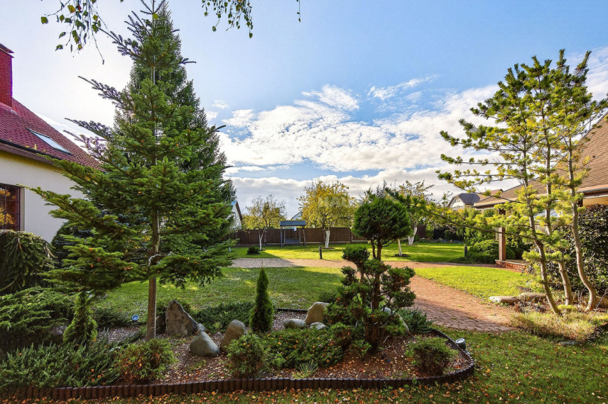 Parduodamas namas Pelenės g., Gineitiškių k., Vilniaus r. sav., 468.15 m2 ploto, 2 aukštai 4