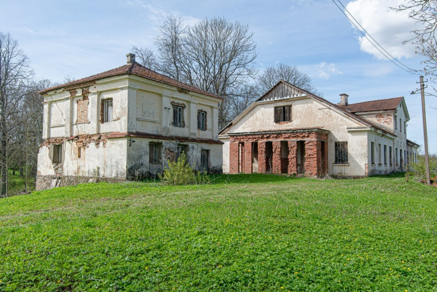Parduodamas namas Kalno g., Klabinių k., Molėtų r. sav., 490.6 m2 ploto, 2 aukštai 11