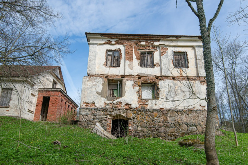 Parduodamas namas Kalno g., Klabinių k., Molėtų r. sav., 490.6 m2 ploto, 2 aukštai 13