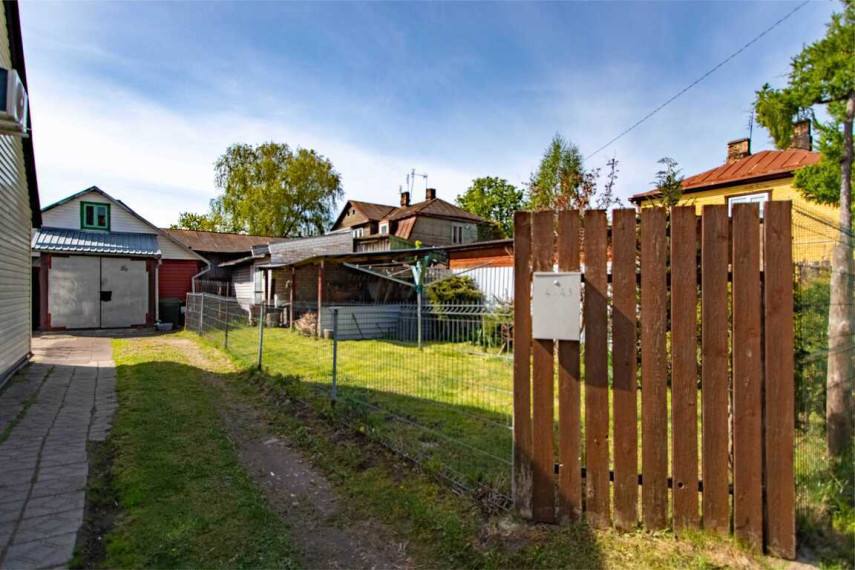 Parduodama namo dalis Šermukšnių g., , Panevėžyje 16