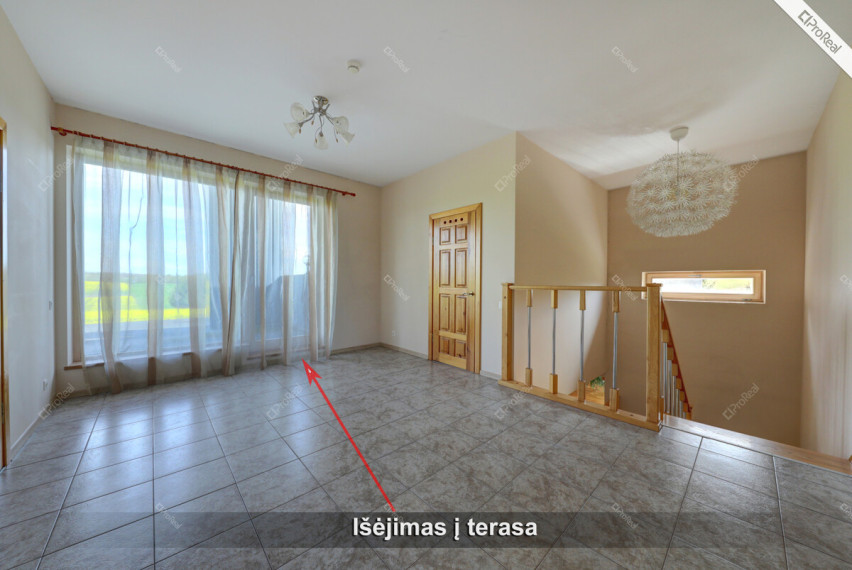 Parduodamas namas Vievio g., Airėnų II k., Vilniaus r. sav., 315 m2 ploto, 2 aukštai 21