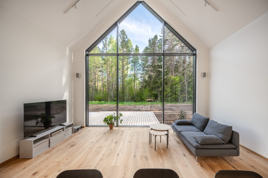 Parduodamas namas Pušyno g., Vilkiškių k., Molėtų r. sav., 105 m2 ploto, 2 aukštai 16