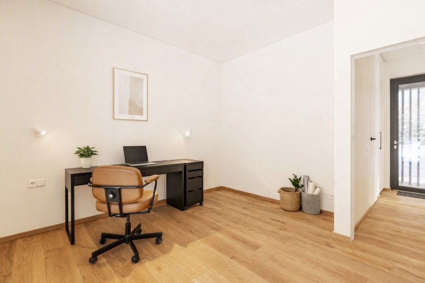 Parduodamas namas Pušyno g., Vilkiškių k., Molėtų r. sav., 105 m2 ploto, 2 aukštai 24