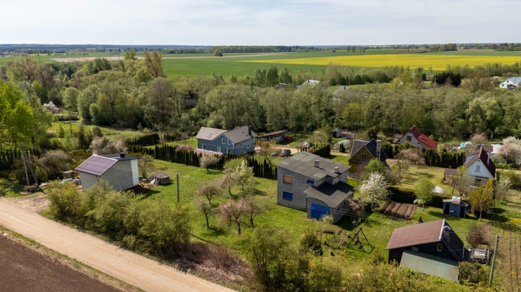 Parduodamas namas Deltuvos g., Statikų k., Ukmergės r. sav., 217.67 m2 ploto, 2 aukštai 15