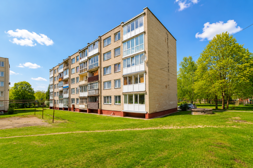 Parduodamas butas Radviliškio g., Zokniai, Šiaulių m., Šiaulių m. sav., 68.34 m² ploto 3 kambariai 35