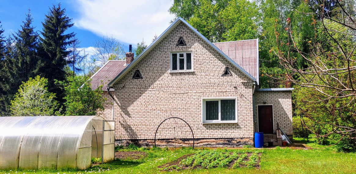Parduodamas namas Kaštonų g., Jančiūnų k., Šalčininkų r. sav., 130 m² ploto 6 kambariai 6