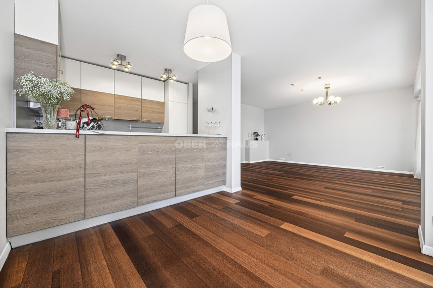 Parduodamas butas Pušų g., Žvėrynas, Vilniaus m., Vilniaus m. sav., 98 m2 ploto, 3 kambariai 6