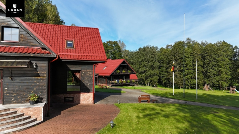 Parduodamas namas Drabužninkų k., 517.31 kv.m ploto, 2 aukštai 24