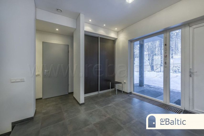Parduodamas namas Gražinos g., Vilniaus m., Vilniaus m. sav., 330 m2 ploto, 3 aukštai 18