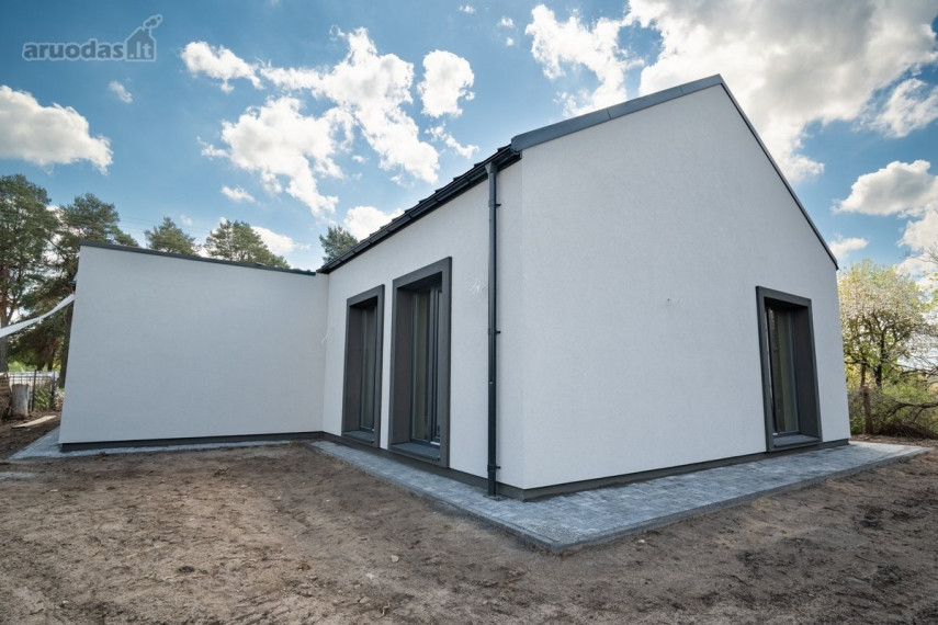 Parduodamas namas Trakų g., Ukmergės m., Ukmergės r. sav., 105 m2 ploto, 1 aukštai 8