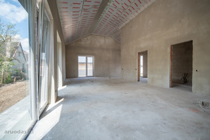 Parduodamas namas Trakų g., Ukmergės m., Ukmergės r. sav., 105 m2 ploto, 1 aukštai 17