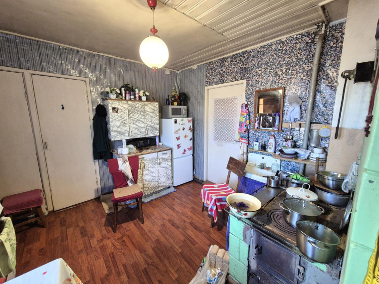 Parduodamas namas Pergalės g., Papilės mstl., Akmenės r. sav., 11.69 m² ploto 3 kambariai 11
