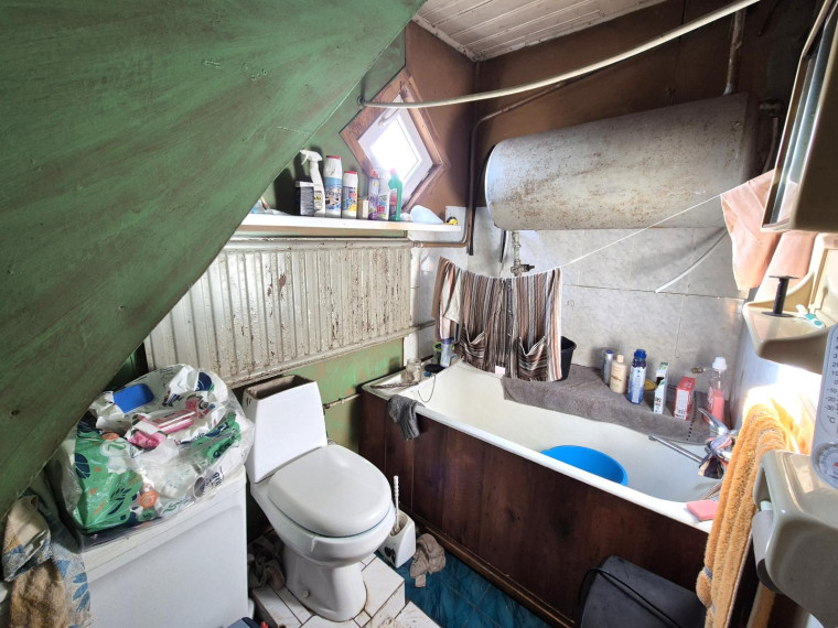 Parduodamas namas Pergalės g., Papilės mstl., Akmenės r. sav., 11.69 m² ploto 3 kambariai 12