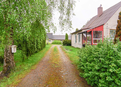 Parduodamas namas Puntuko g., Šlavėnų k., Anykščių r. sav., 120 m2 ploto, 1 aukštai Parduodamas namas Puntuko g., Šlavėnų k., Anykščių r. sav., 120 m2 ploto, 1 aukštai
