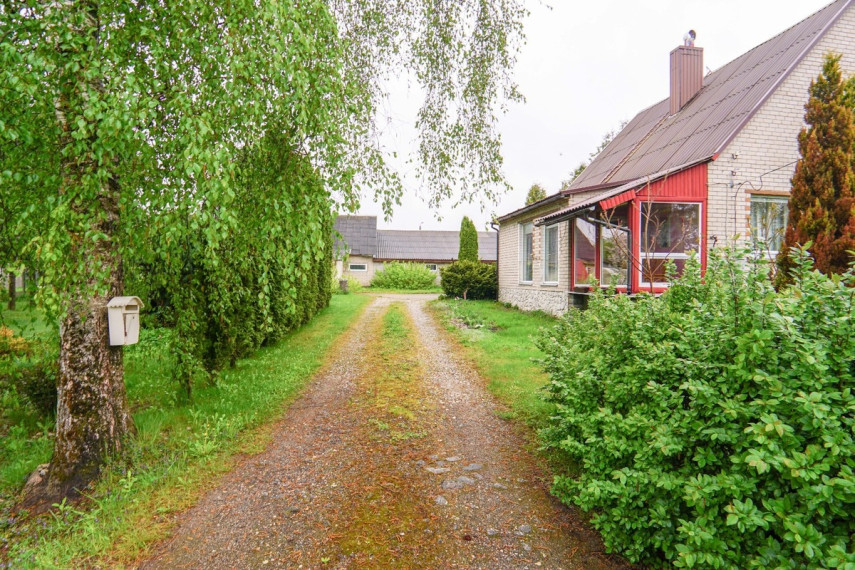 Parduodamas namas Puntuko g., Šlavėnų k., Anykščių r. sav., 120 m2 ploto, 1 aukštai 1